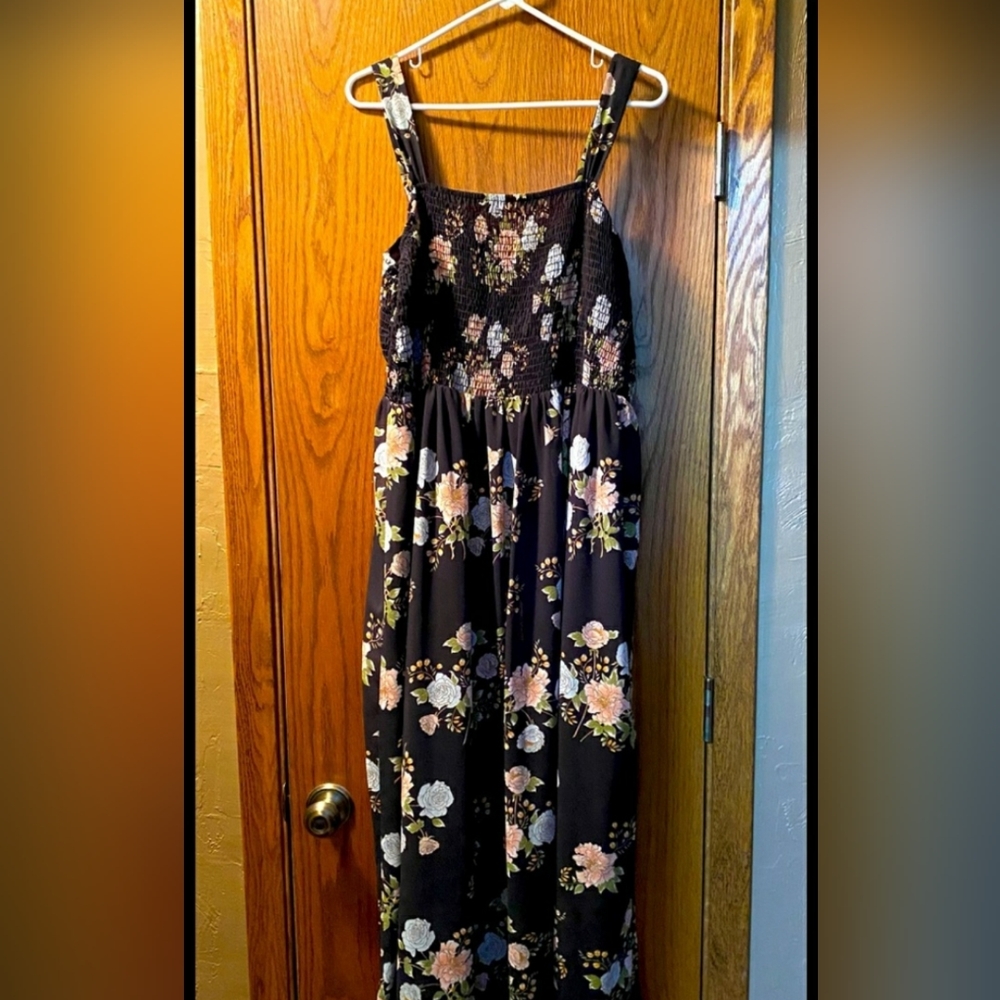 2X Roz & Ali black floral summer dress